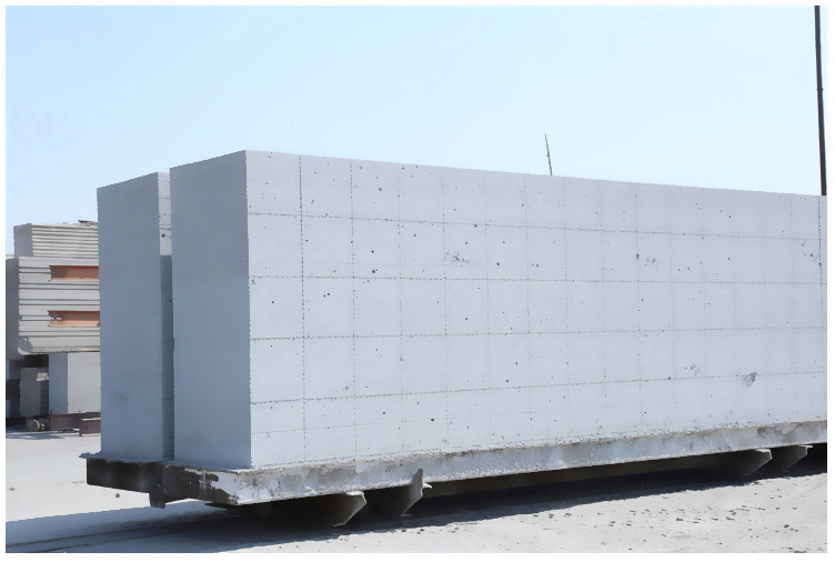修武加气块 加气砌块 轻质砖气孔结构及其影响因素